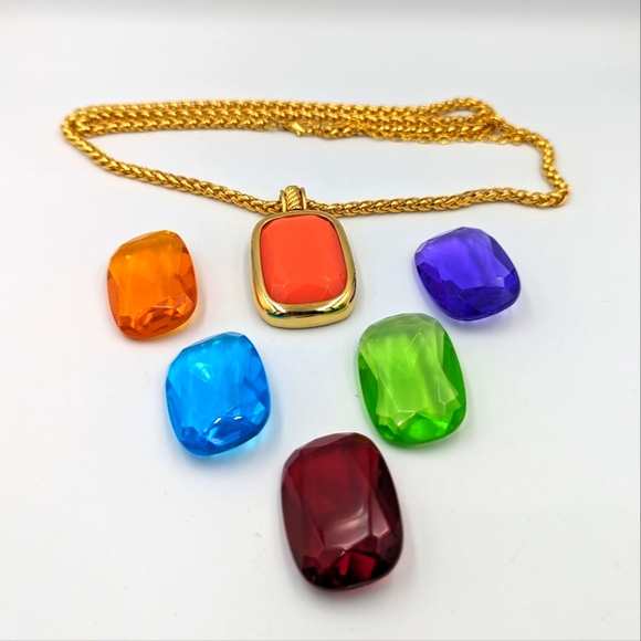 Joan Rivers Necklace Gold Tone 6 Color Changeable Plastic Stones Adjustable 32" - Picture 2 of 14